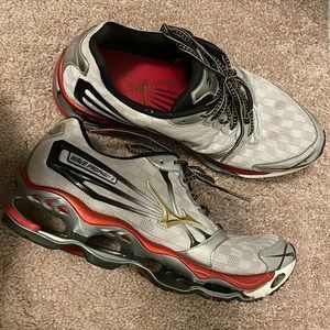 Mens Mizuno Wave Prophecy 2 running shoes